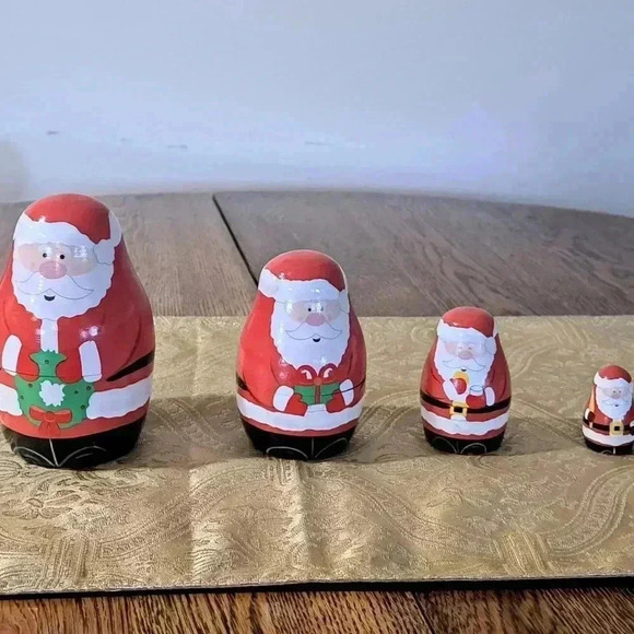 Santa Clause Nesting Dolls - Picture 3 of 3